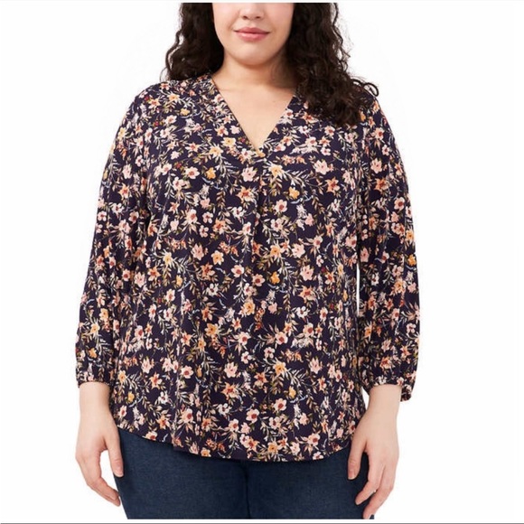 Two by Vince Camuto Ladies' V- Neck Top (2X) - Picture 4 of 5